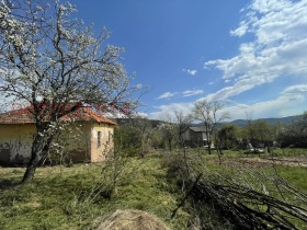 Продажба на имоти в гр. Годеч, област София - изображение 16 