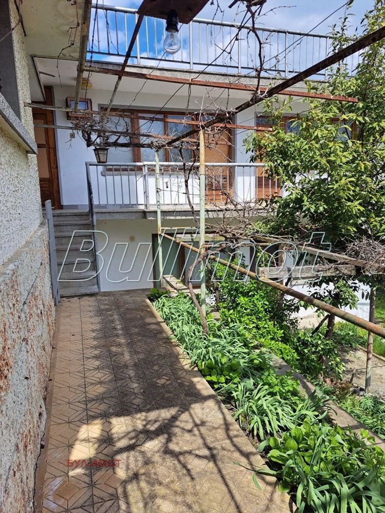 Продава КЪЩА, гр. Варна, м-т Боровец - север