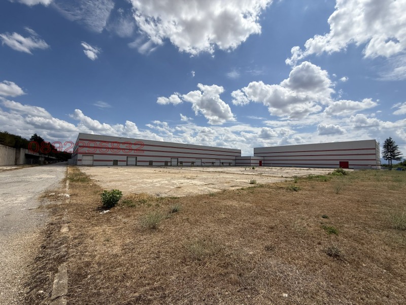 Продава  Склад област София , с. Столник , 65455 кв.м | 76857371 - изображение [3]