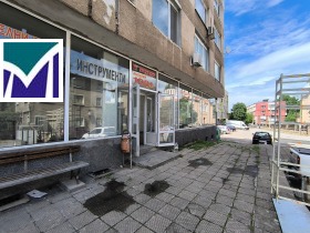 Κατάστημα ΤΣενταρ, Βρατσα 3