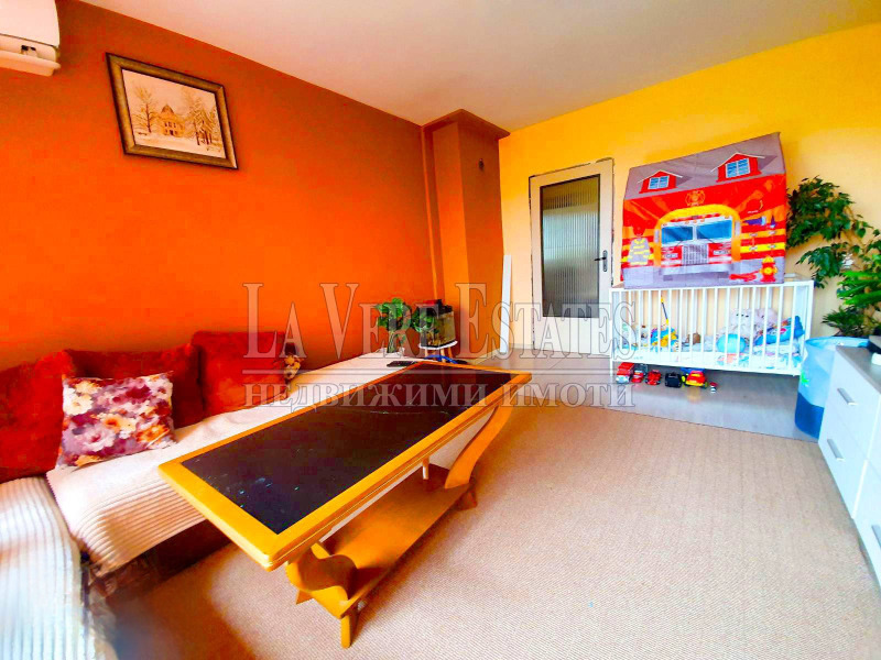 Na prodej  2 ložnice Ruse , Čarodejka - Jug , 88 m2 | 67779580 - obraz [2]