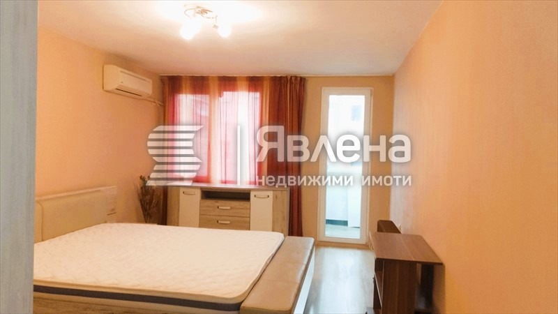 Продава 3-СТАЕН, гр. Бургас, Център, снимка 2 - Апартаменти - 54010946
