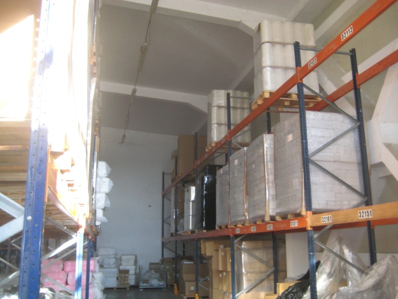 Продава ПРОМ. ПОМЕЩЕНИЕ, гр. София, Враждебна, снимка 9 - Производствени сгради - 52540906