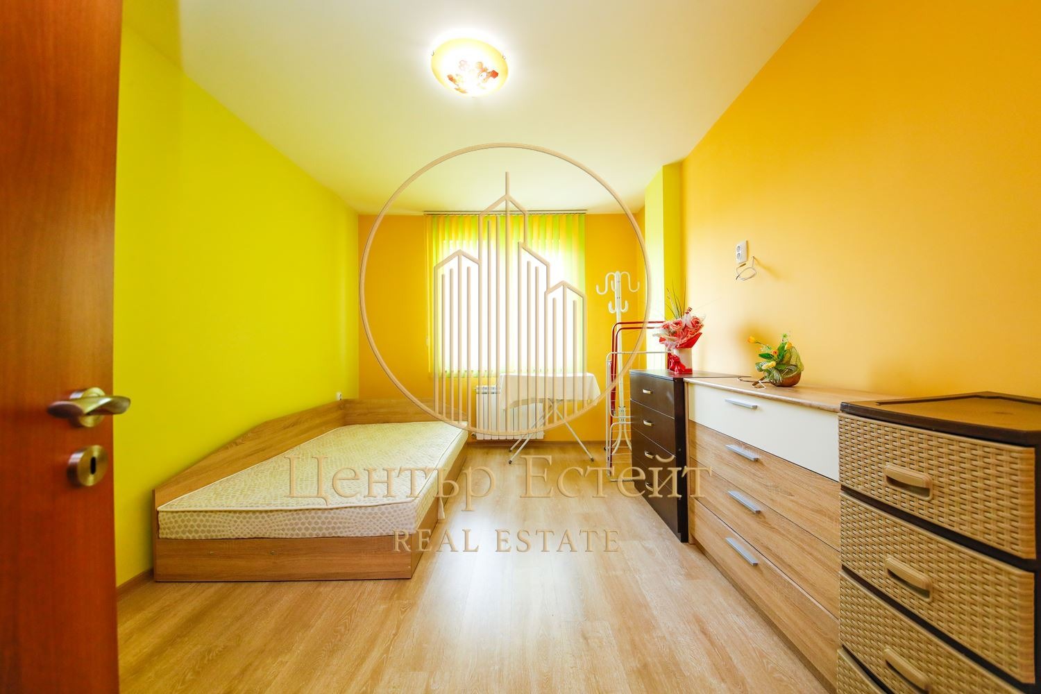 Продава 3-СТАЕН, гр. Плевен, Идеален център, снимка 5 - Апартаменти - 53492475