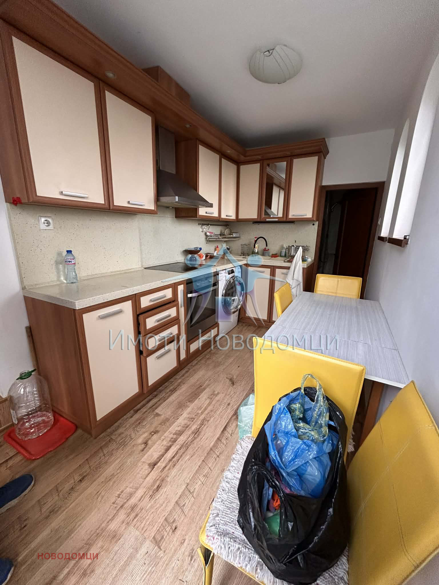 Продава КЪЩА, гр. Шумен, Пожарната, снимка 4 - Къщи - 54267110