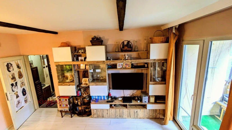 Продава  3-стаен град София , Света Троица , 66 кв.м | 85023756 - изображение [2]