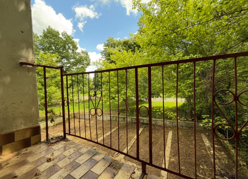 Продава  Етаж от къща, област Монтана, гр. Берковица • 75 000 EUR • ID 67923801 — holmes.bg - [1] 