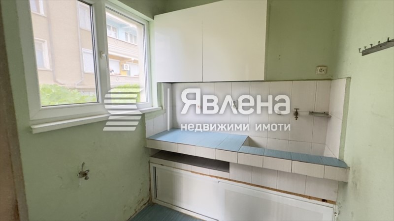 Продава ЕТАЖ ОТ КЪЩА, гр. Карлово, област Пловдив, снимка 6 - Етаж от къща - 54796842