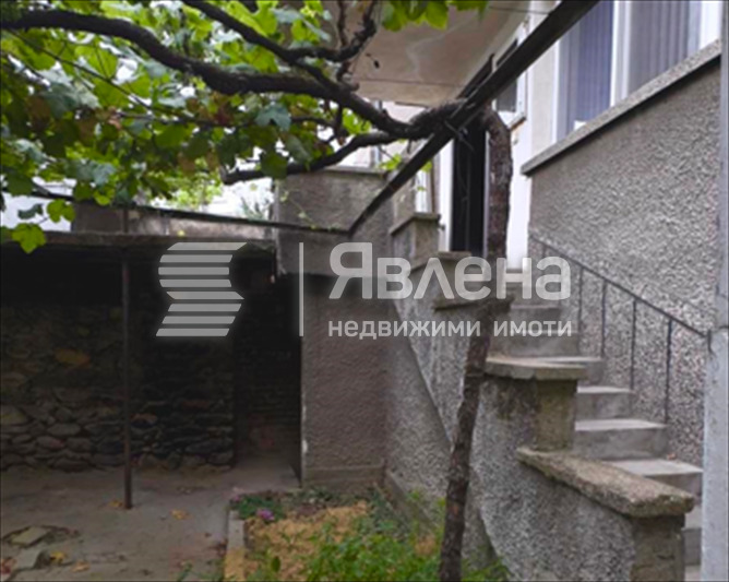 Продава ЕТАЖ ОТ КЪЩА, гр. Карлово, област Пловдив, снимка 8 - Етаж от къща - 54796842