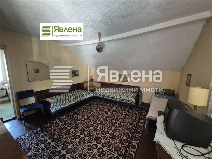 Продава КЪЩА, с. Врачеш, област София област, снимка 5 - Къщи - 52998224