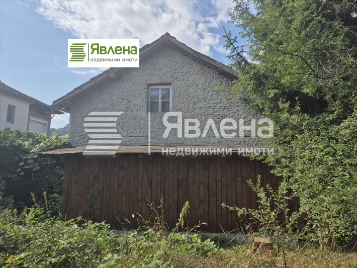 Продава КЪЩА, с. Врачеш, област София област, снимка 2 - Къщи - 52998224
