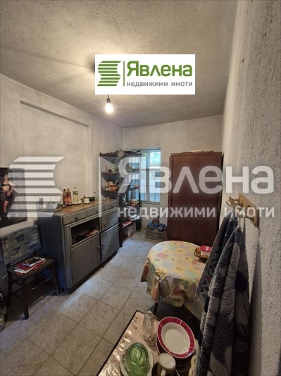 Продава КЪЩА, с. Врачеш, област София област, снимка 7 - Къщи - 52998224