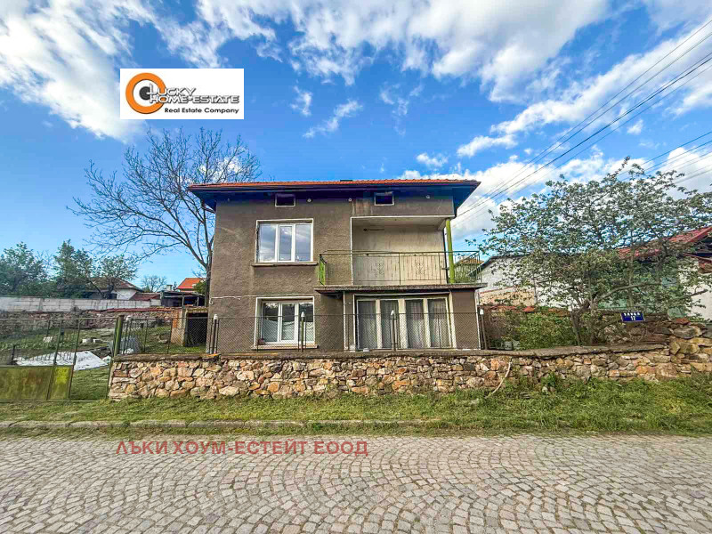 Продава КЪЩА, с. Горна Малина, област София област