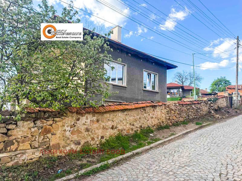 Продава КЪЩА, област София, с. Горна Малина • 195000 € / 381386.85 лв. • 56586822 1