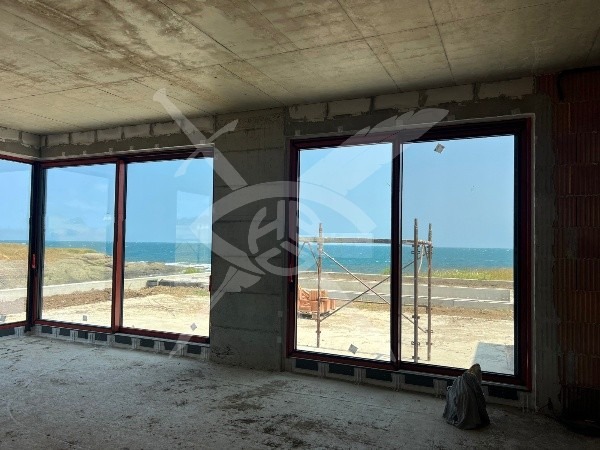 Продава КЪЩА, гр. Царево, област Бургас, снимка 2 - Къщи - 52811236