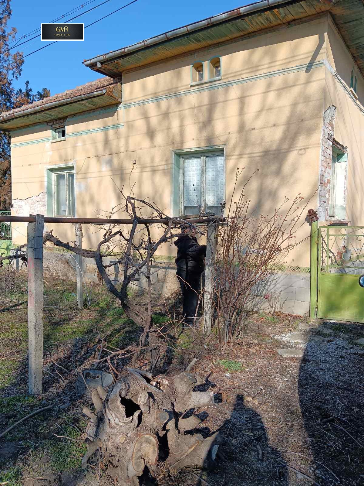 Продава КЪЩА, с. Дебово, област Плевен
