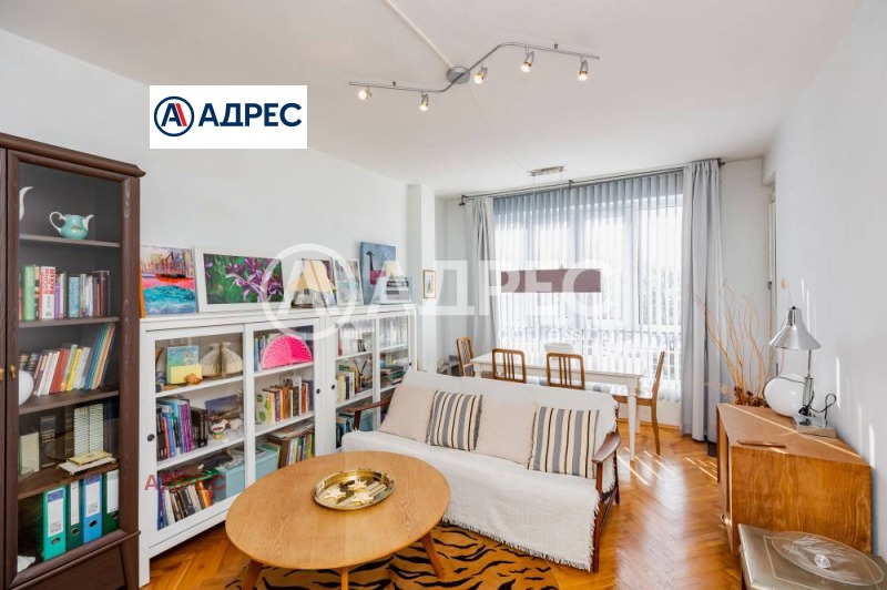 Продава 2-СТАЕН в град Варна, ЖП Гара - 60 кв.м / 240 000 € » 469 399.20 лв., АДРЕС