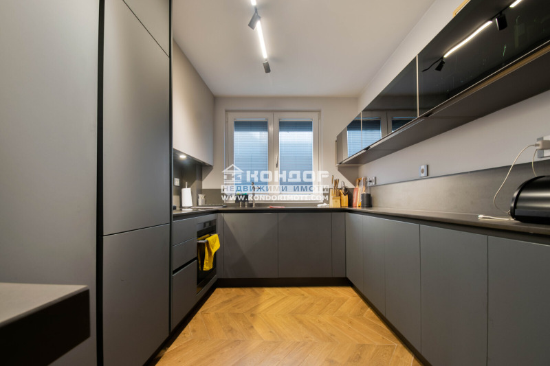 Продава 3-СТАЕН, гр. Пловдив, Център, снимка 5 - Апартаменти - 52359617