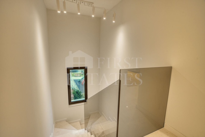 Продава КЪЩА, гр. София, с. Панчарево, снимка 11 - Къщи - 52663587