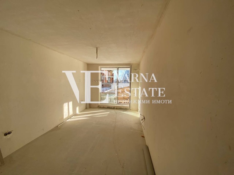 Til salgs  Studio Varna , Levski 1 , 37 kvm | 24229075