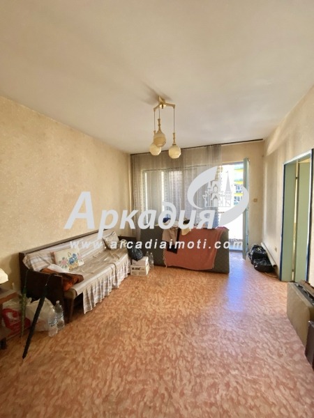 Продава 3-СТАЕН, гр. Пловдив, Въстанически