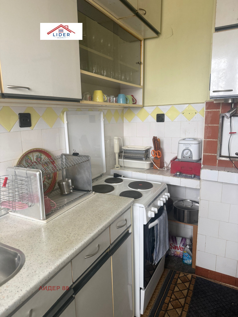 Продава 3-СТАЕН, гр. Плевен, Широк център, снимка 2 - Апартаменти - 53201636