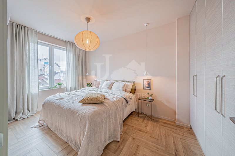 Продава  3-стаен град София , Център , 106 кв.м | 57320484 - изображение [11]