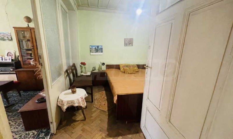 En venta  Piso de la casa Veliko Tarnovo , Stara chast , 54 metros cuadrados | 53000141 - imagen [15]
