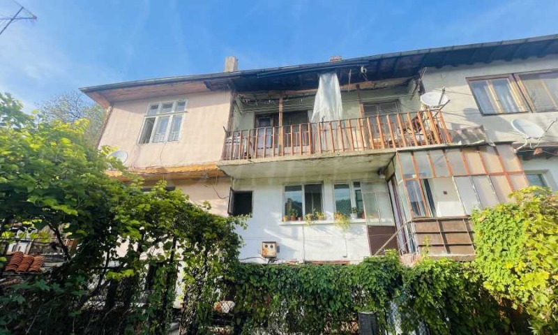 En venta  Piso de la casa Veliko Tarnovo , Stara chast , 54 metros cuadrados | 53000141