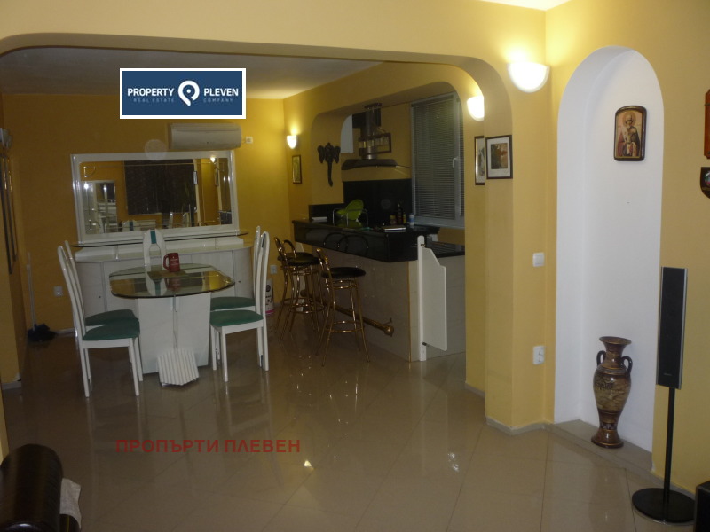 Продава  3-стаен град Плевен , Идеален център , 105 кв.м | 62241336 - изображение [4]