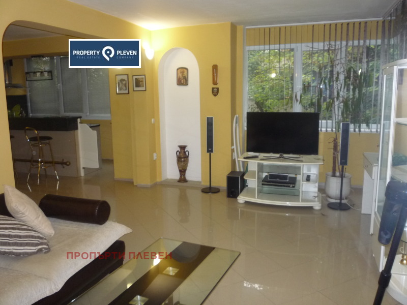 Продава  3-стаен град Плевен , Идеален център , 105 кв.м | 62241336 - изображение [3]