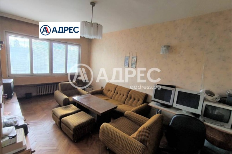 Продава 3-СТАЕН, гр. Разград, Център, снимка 2 - Апартаменти - 52611730