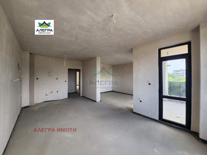 Продава 3-СТАЕН, гр. Пазарджик, Център, снимка 2 - Апартаменти - 53082788