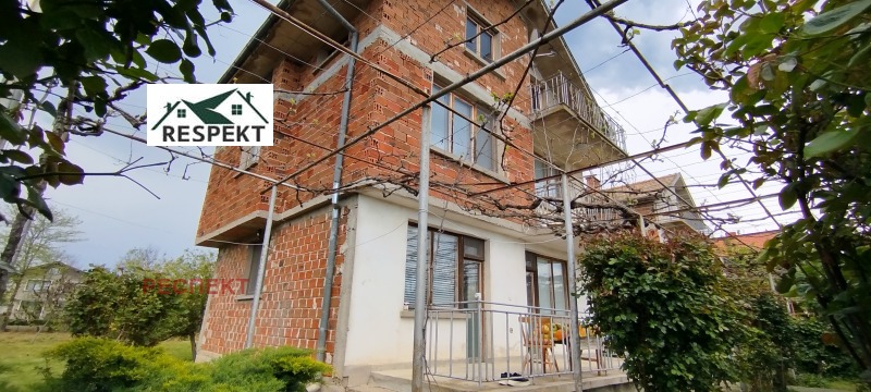 In vendita  Casa regione Stara Zagora , Sarnevo , 180 mq | 87296125