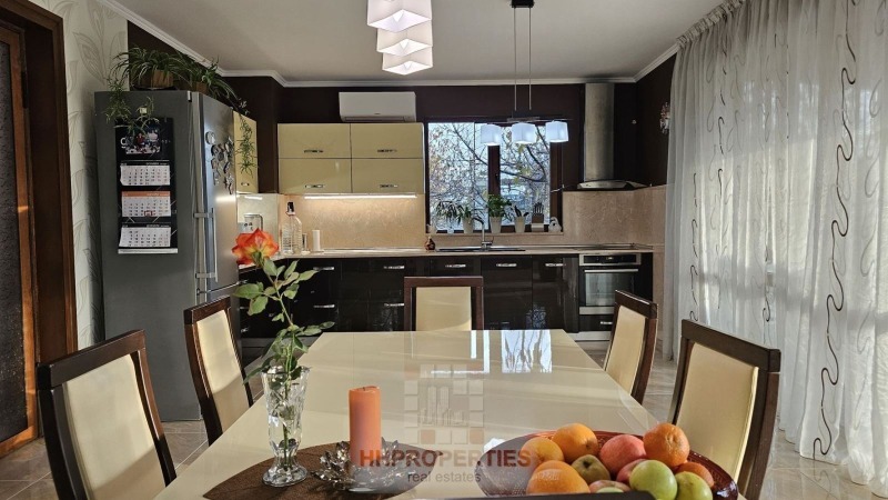 Продава КЪЩА, с. Белащица, област Пловдив, снимка 17 - Къщи - 52459238