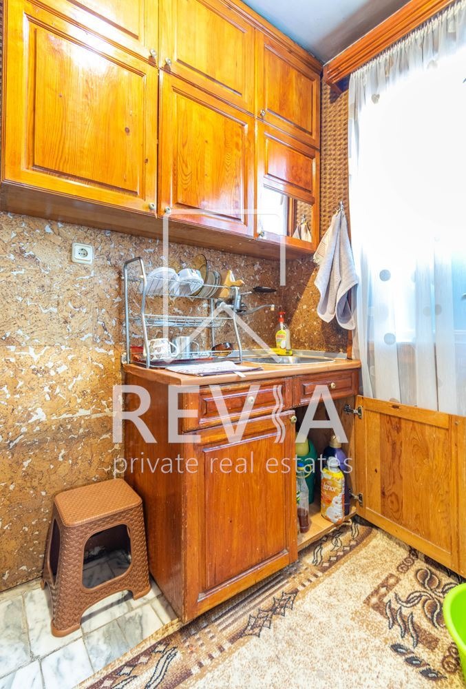 Продава КЪЩА, гр. Перник, Изток, снимка 15 - Къщи - 56180191