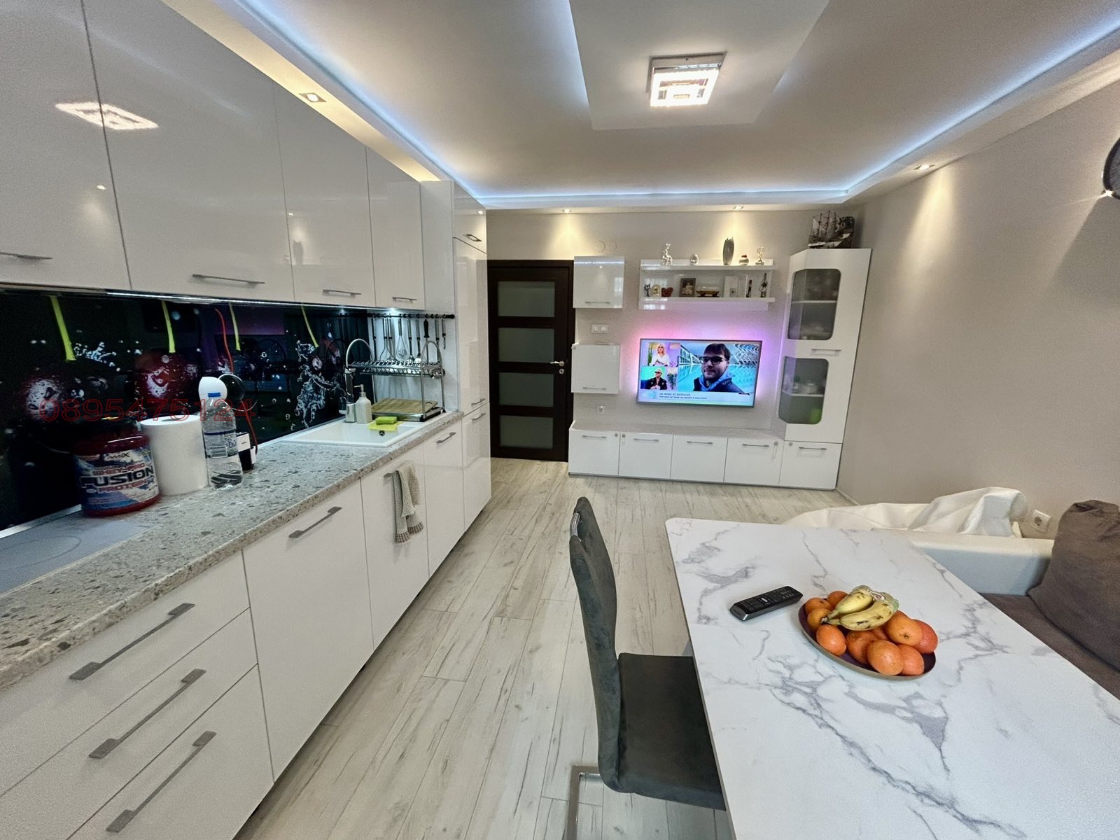 Продава 3-СТАЕН, гр. Русе, Център, снимка 2 - Апартаменти - 53968381