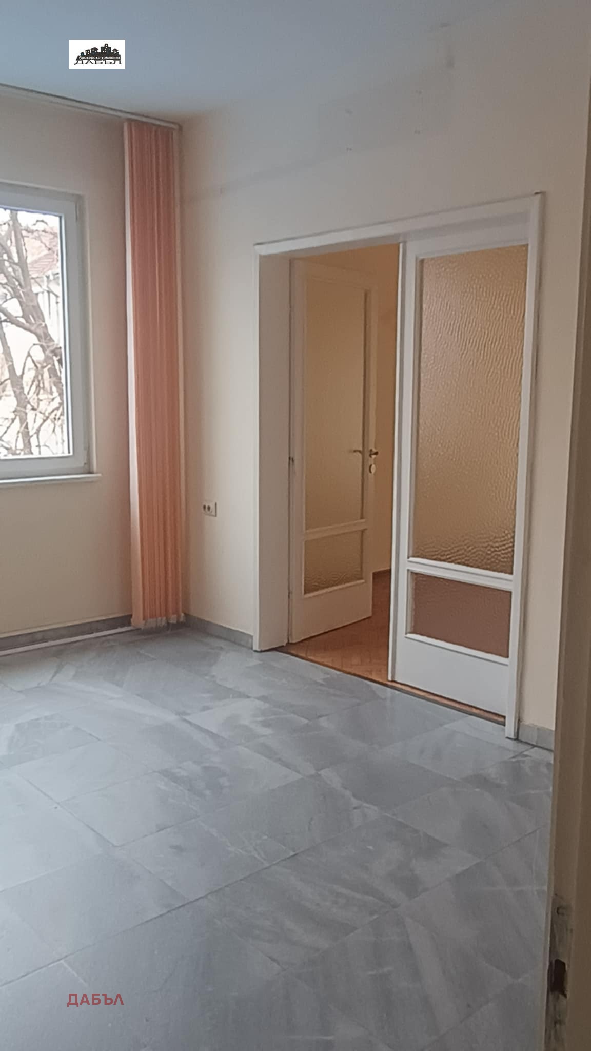 Продава 4-СТАЕН, гр. София, Център, снимка 2 - Апартаменти - 54736473