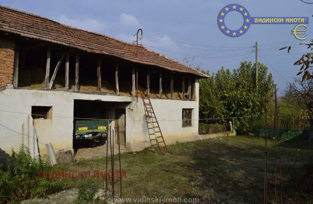 Продава КЪЩА, с. Държаница, област Видин, снимка 2 - Къщи - 56210275