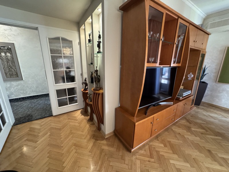 Продава  Многостаен град Бургас , Център , 120 кв.м | 67553541 - изображение [2]