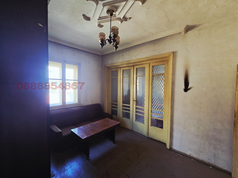 Продава КЪЩА, гр. Нови пазар, област Шумен, снимка 6 - Къщи - 52783164