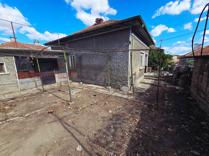 Продава КЪЩА, гр. Нови пазар, област Шумен, снимка 4 - Къщи - 52783164