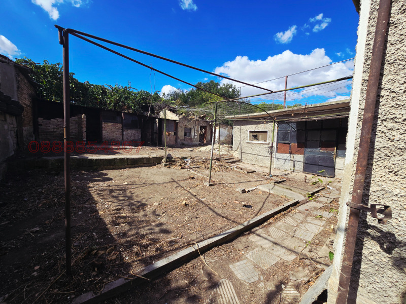 Продава КЪЩА, гр. Нови пазар, област Шумен, снимка 3 - Къщи - 52783164