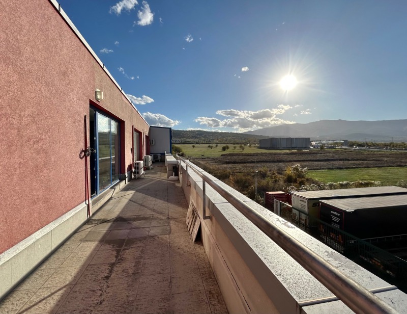 Продава ПРОМ. ПОМЕЩЕНИЕ, гр. София, с. Герман, снимка 8 - Производствени сгради - 52165770