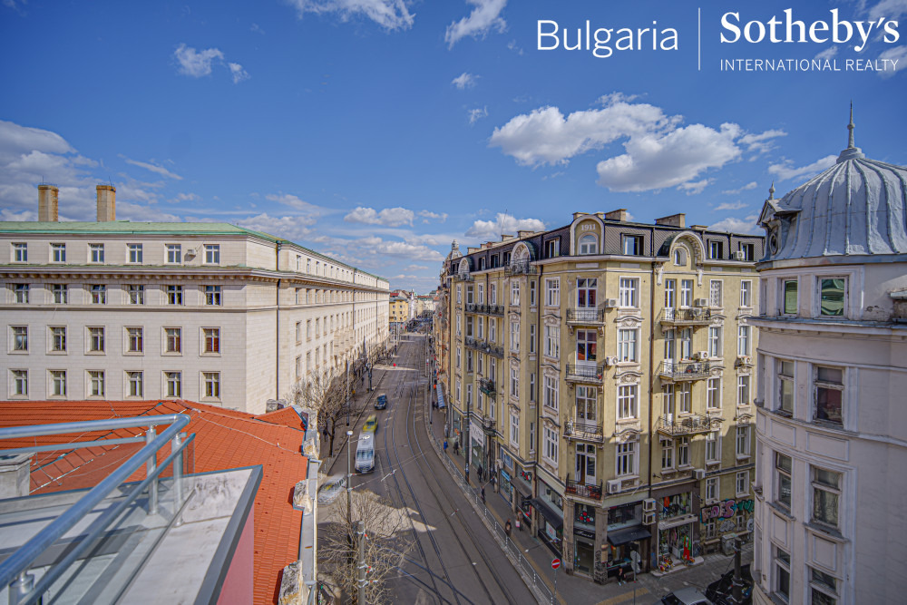 Продава МНОГОСТАЕН, гр. София, Център