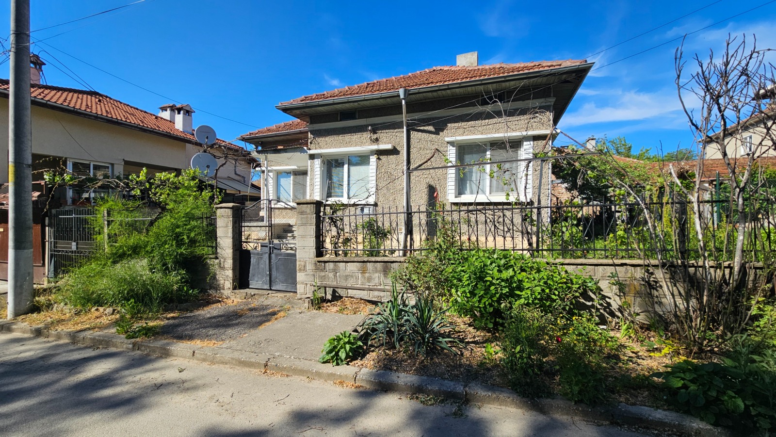 Продава КЪЩА, гр. Разград, Варош