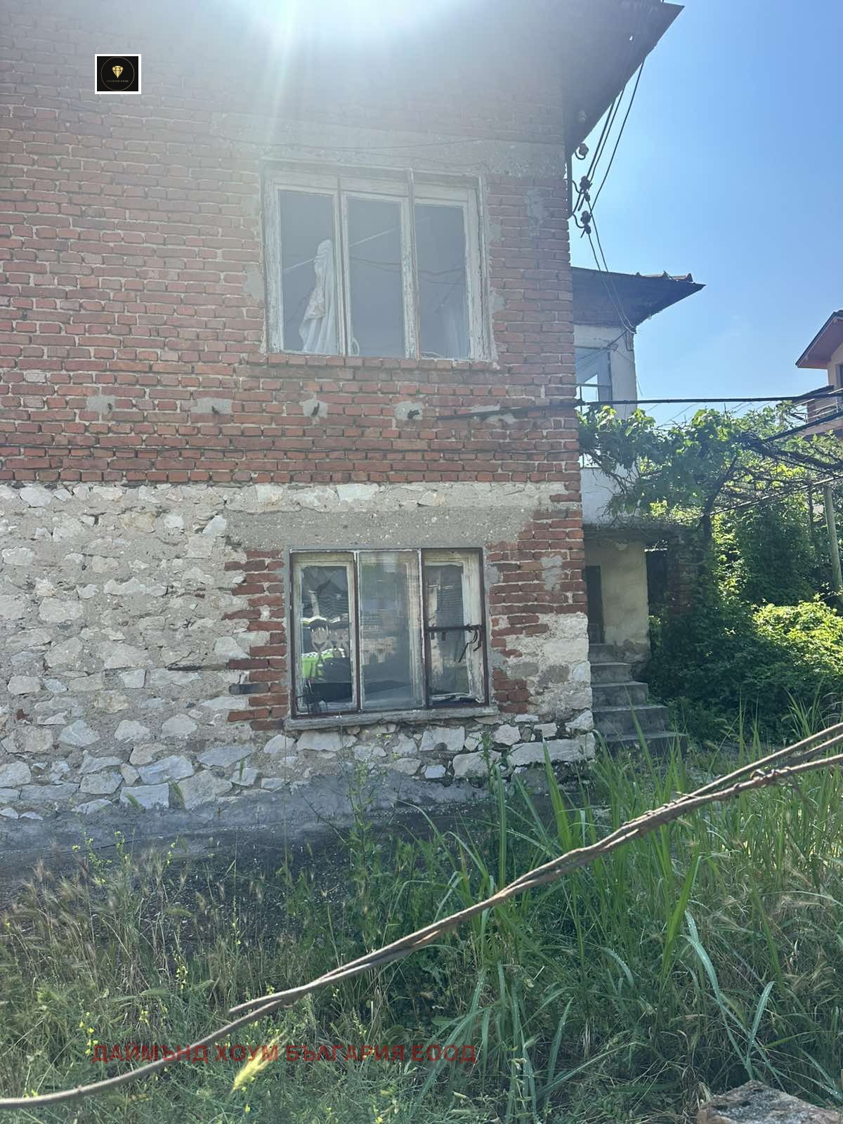 Продава КЪЩА, с. Белащица, област Пловдив