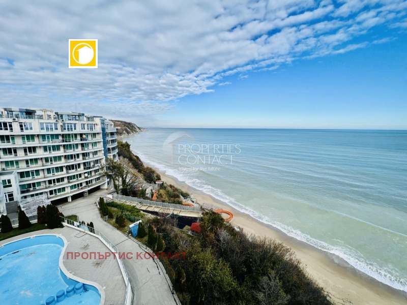 Продава  2-стаен област Варна , гр. Бяла , 100 кв.м | 27797468