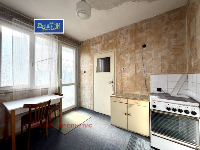 Продава 2-СТАЕН, гр. Велико Търново, Център, снимка 3 - Апартаменти - 53086915