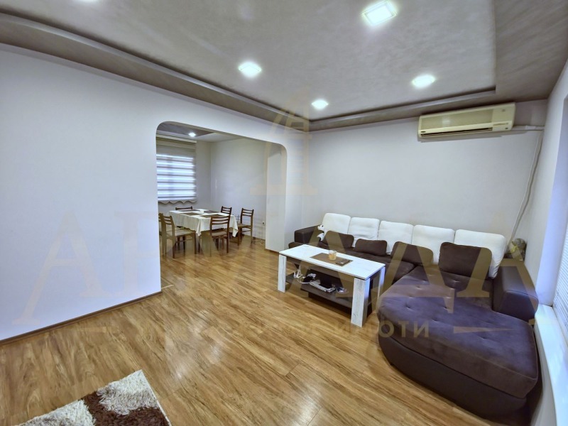 De vânzare  2 dormitoare Plovdiv , Ciuciuc Parij , 92 mp | 67351677 - imagine [3]